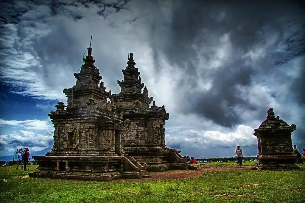 Candi Gedong Songo di Semarang