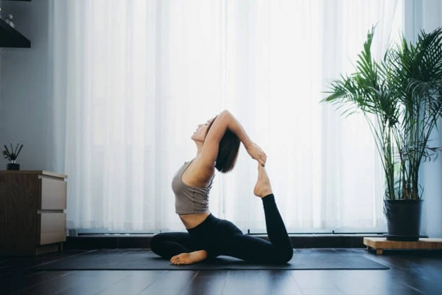 Olahraga Yoga Cenderung untuk Kesehatan Wanita